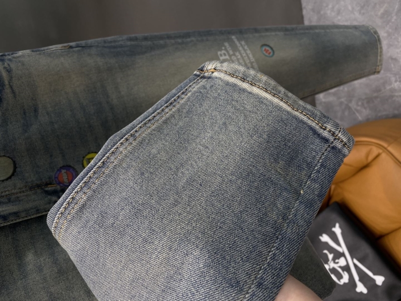 Ba1en*iaga jeans